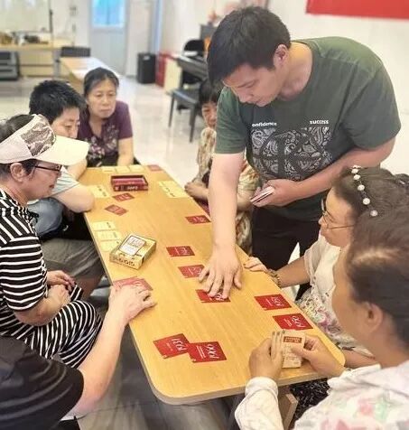 日常文档/营销文案/桌面游戏/红色记忆/assets/庆典将至,你的心准备好“充电”了吗?别让历史只留在书本里!/98dfea619499d9c84e5ff77f4efb2667_MD5.jpeg