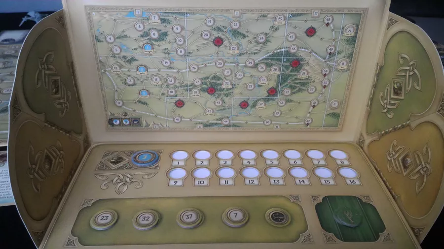 《搜寻魔戒》游戏板，含地图与编号据点